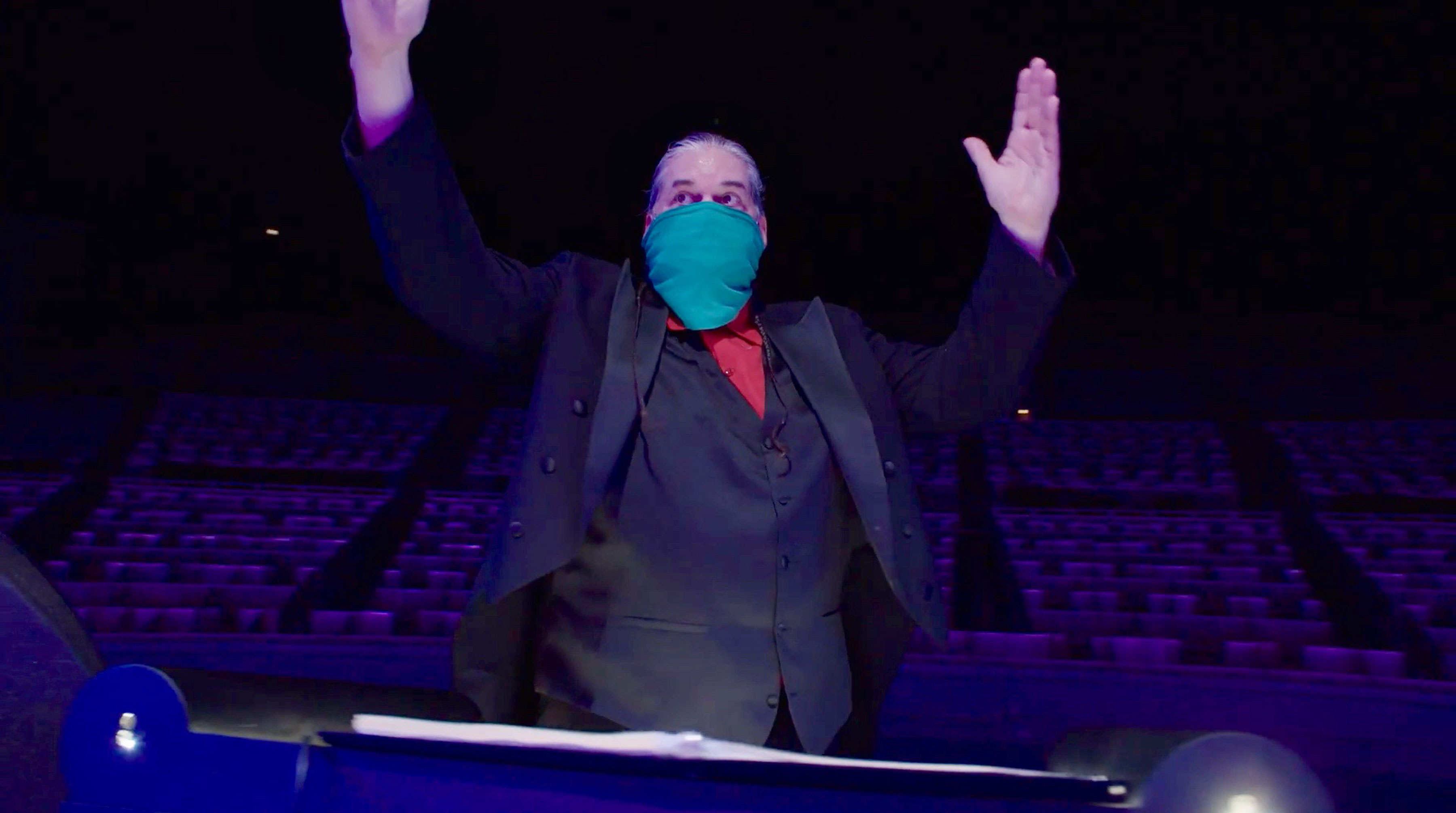 Geoff Gallegos, conductor