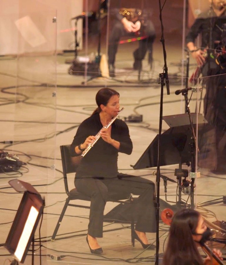Associate Principal Flute Catherine Ransom Karoly performing on stage at the Hollywood Bowl