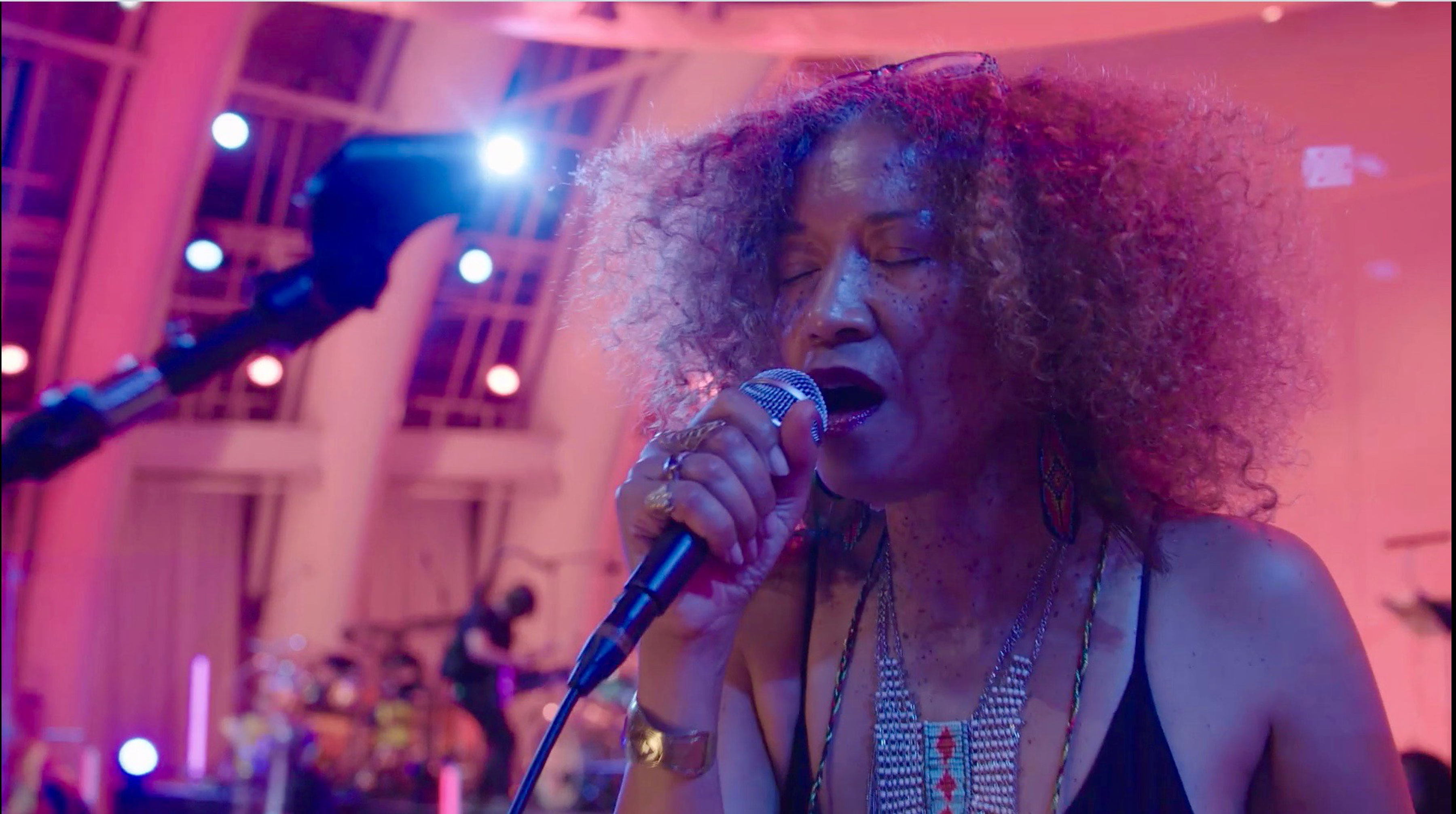 Patrice Quinn, vocals