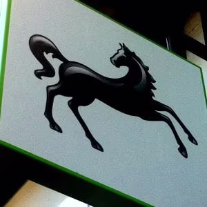 lloyds_black_horse