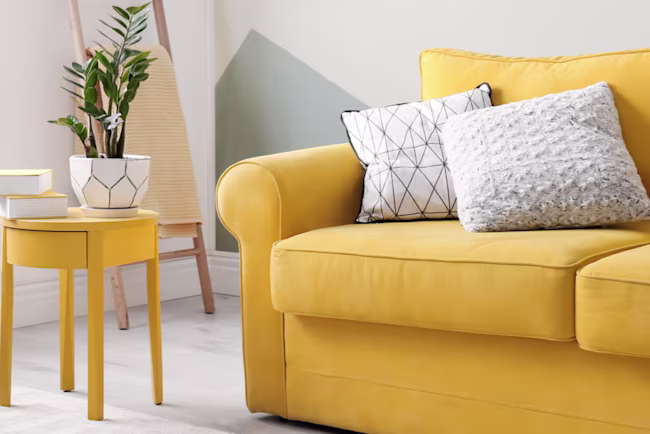 hero-igd-sofa-yellow-home-insurance-contents.png