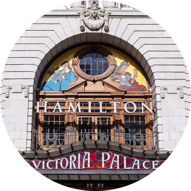 victoria palace theatre hamilton