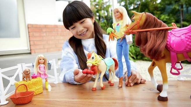 hero-homepage-deals-barbie-hugs-and-horses-toys-doll-child-girl.jpg