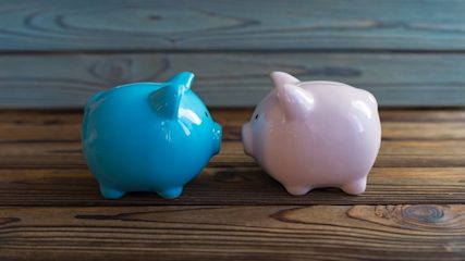 hero-homepage-savings-warning-piggy-banks.jpg