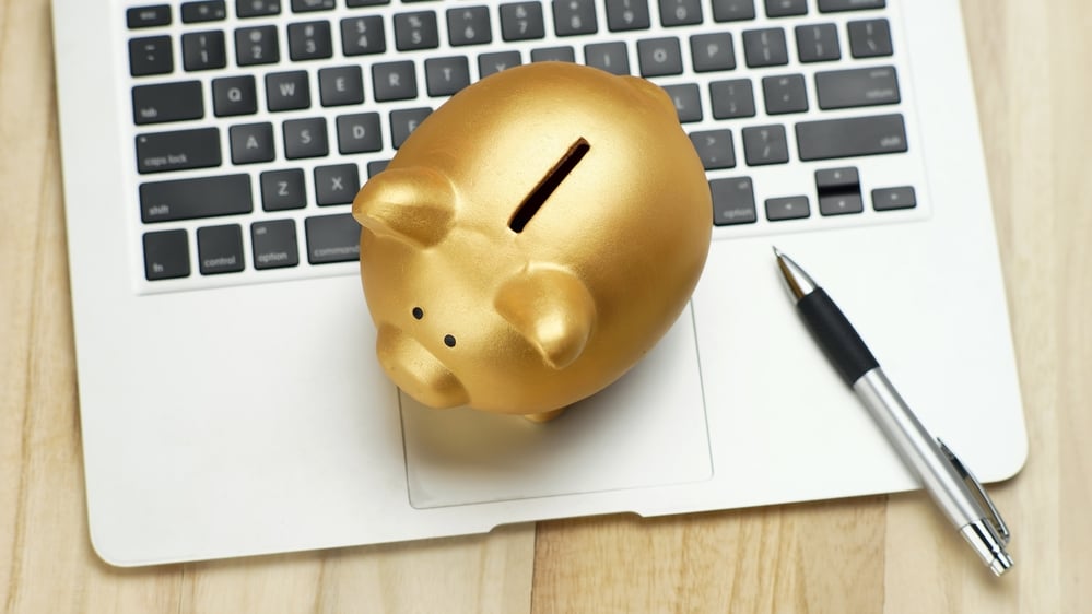 hero-homepage-piggy-bank-switch-laptop.jpg