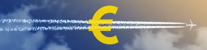 A plane passing from left to right through a large yellow euro sign on a blue sky.