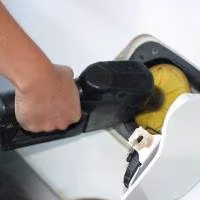 petrol_filling_car