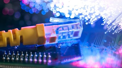 hero-homepage-fibre-optic-broadband.jpg