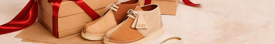 Chaussures Clarks couleur camel.