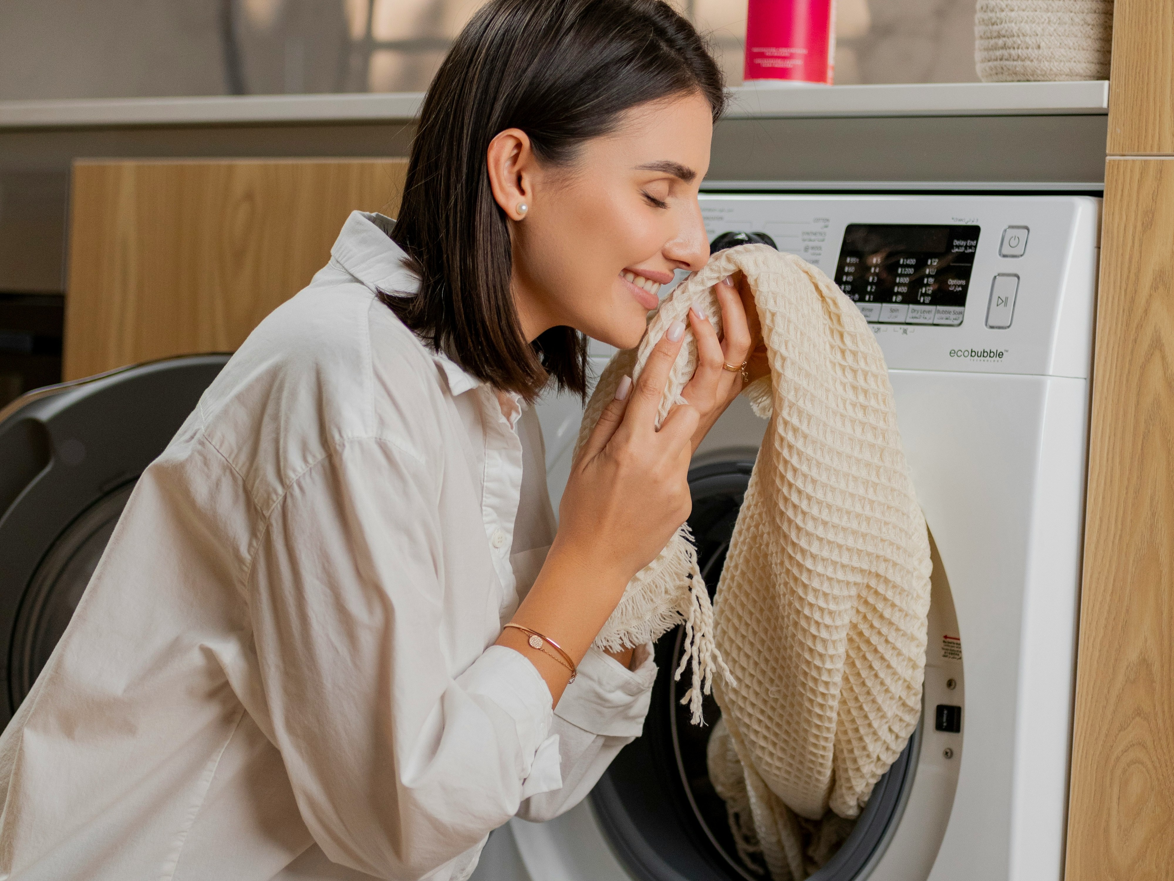ARTICLE_COMMENT_PARFUMER_SON_LINGE_listing
