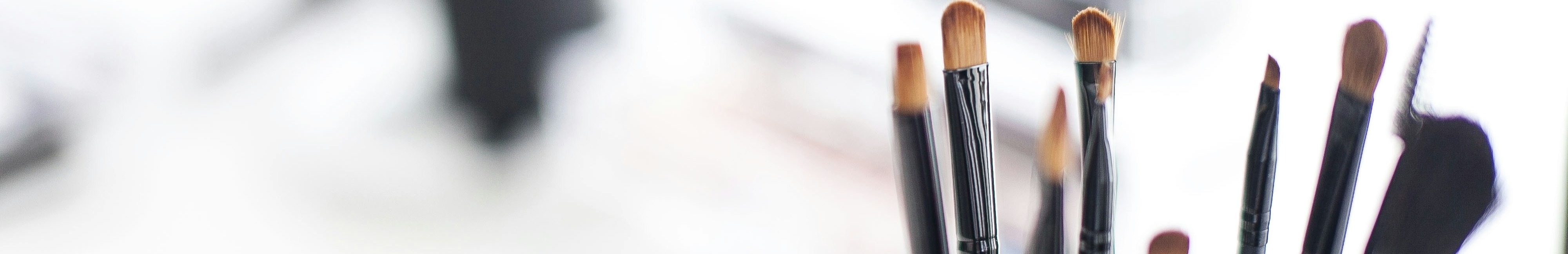 Pinceaux à maquillage.