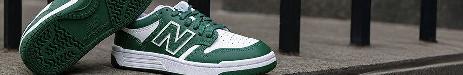 New Balance 480 vert blanc sneakers, style rétro.