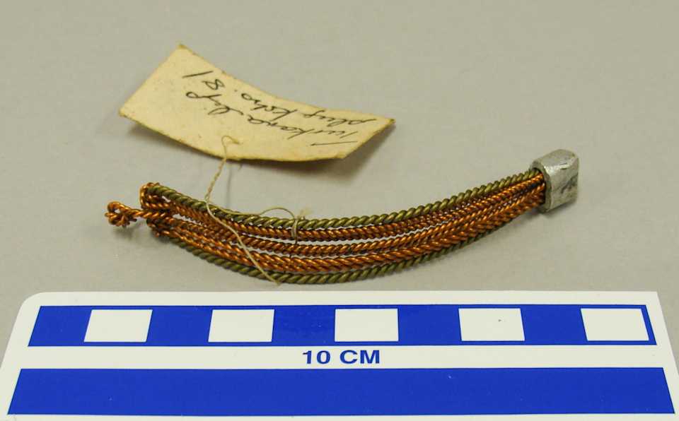 collections/objects/labret-a2009-10-191