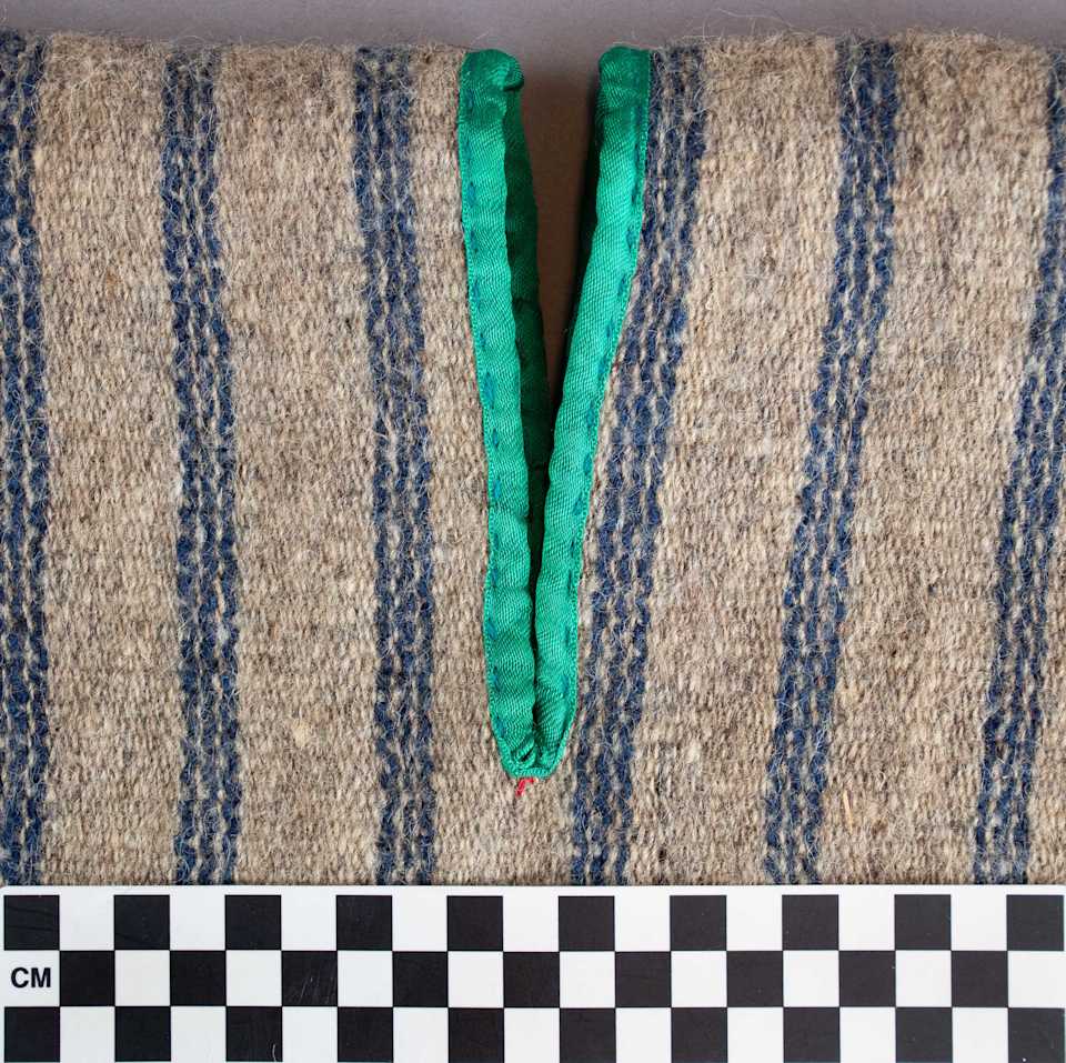 collections/objects/tunic-a86-4-3