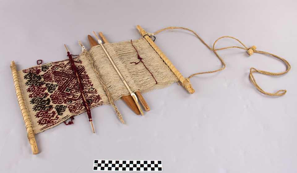 collections/objects/loom-a79-1-8d