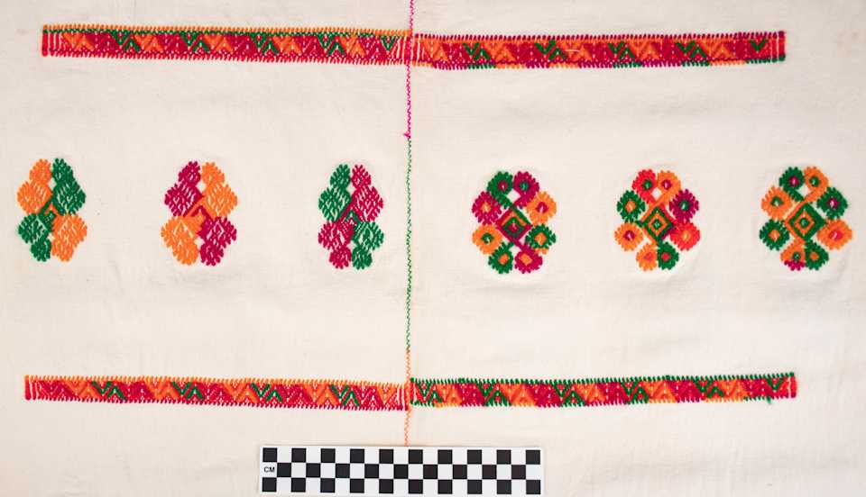 collections/objects/shirt-a77-1-145