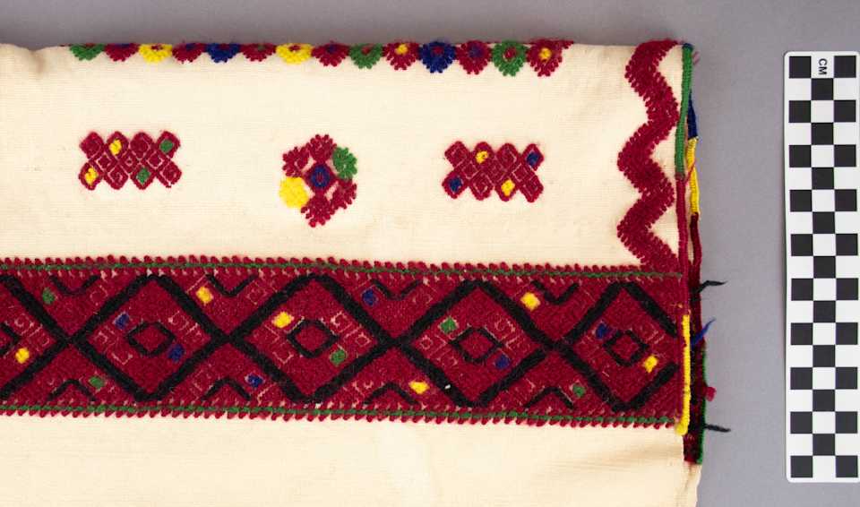 collections/objects/shirt-a77-1-46