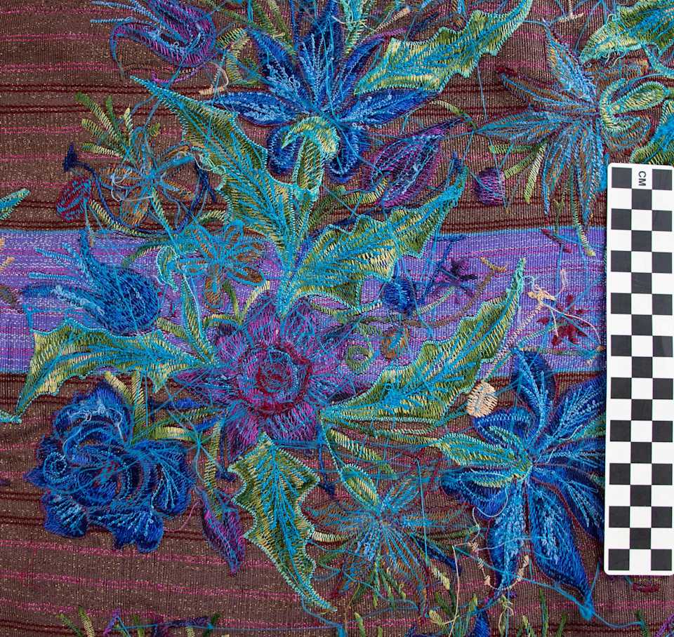 collections/objects/shawl-a2013-1-5