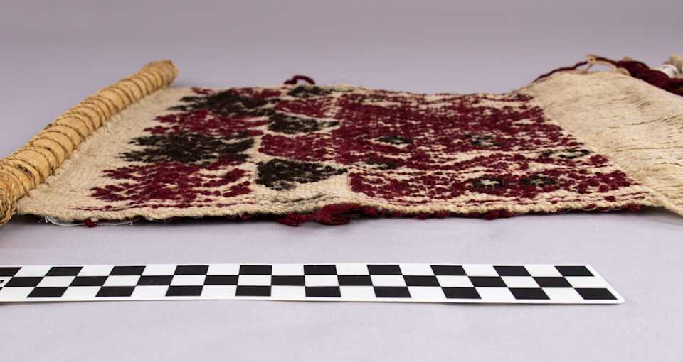collections/objects/cloth-a79-1-8a