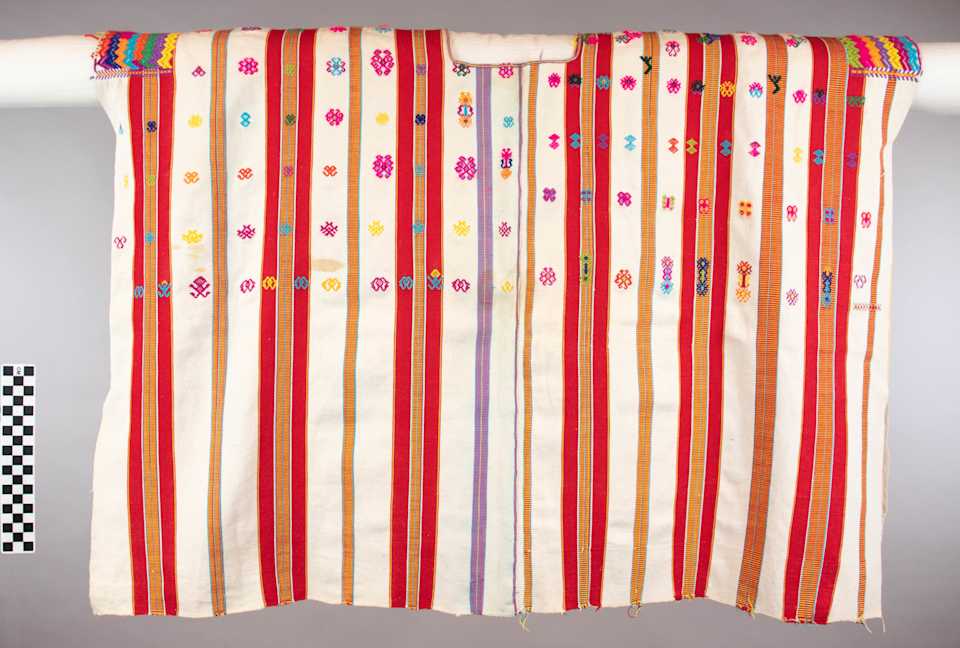 collections/objects/shirt-a77-1-9