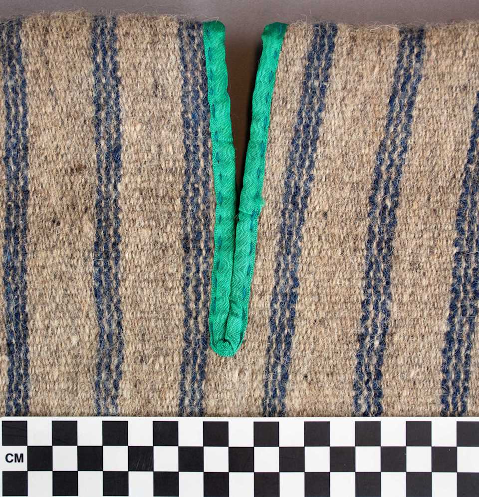 collections/objects/tunic-a86-4-3