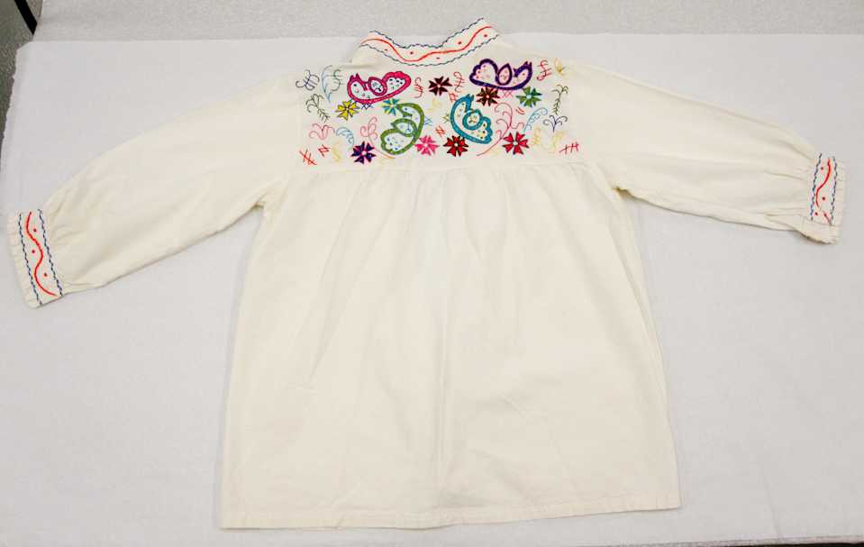 collections/objects/shirt-a2009-6-6