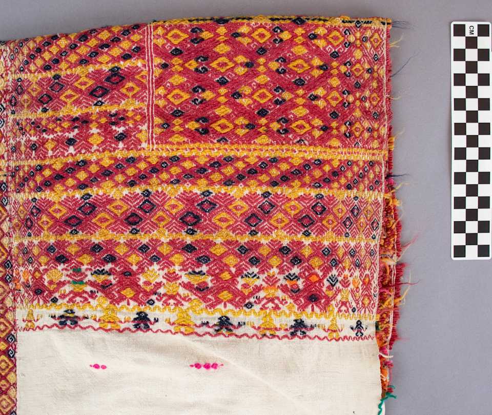 collections/objects/shirt-a79-1-18