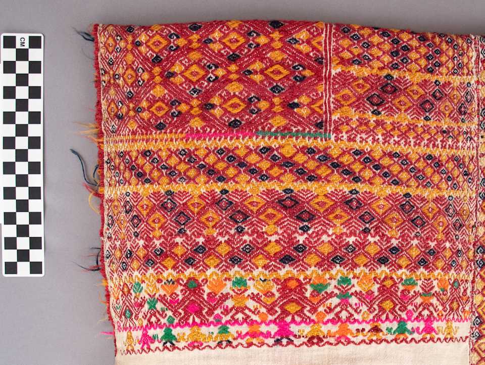 collections/objects/shirt-a79-1-18