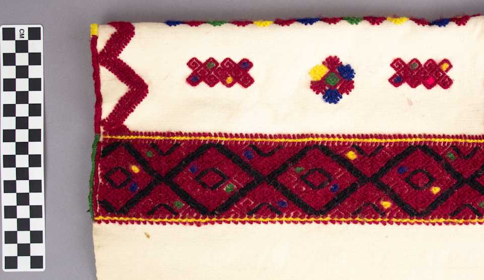 collections/objects/shirt-a77-1-46