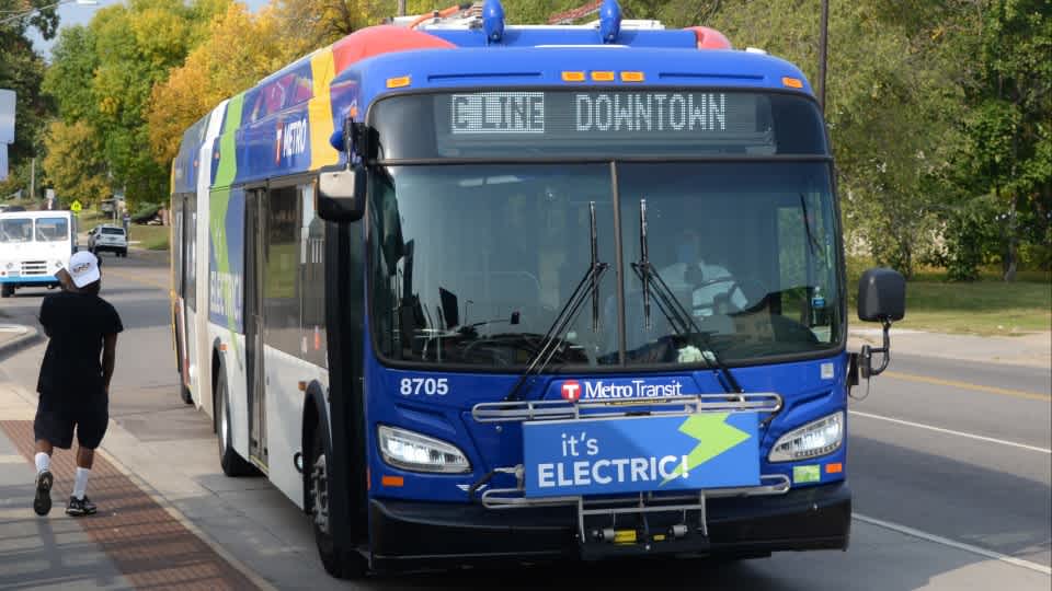 Image of Metro Transit's electric c-line bus
