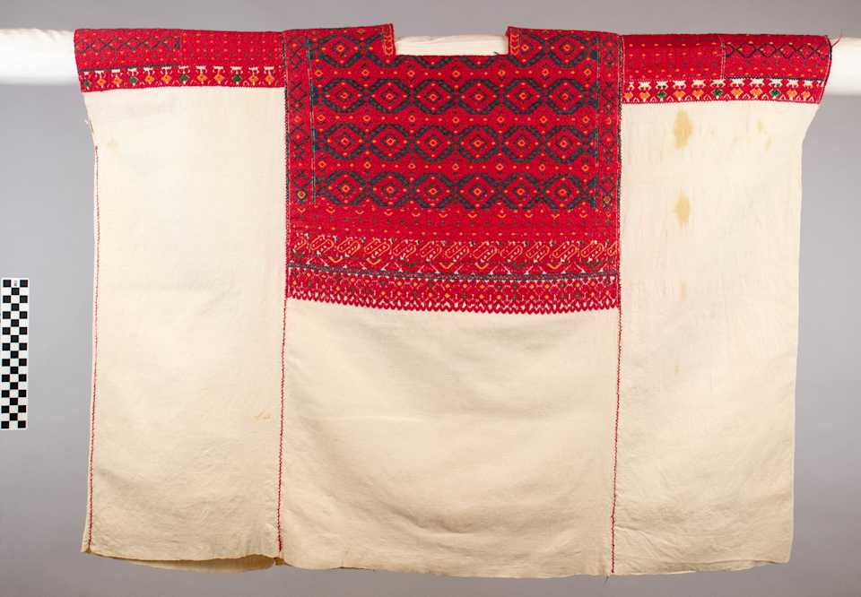 collections/objects/shirt-a77-1-5