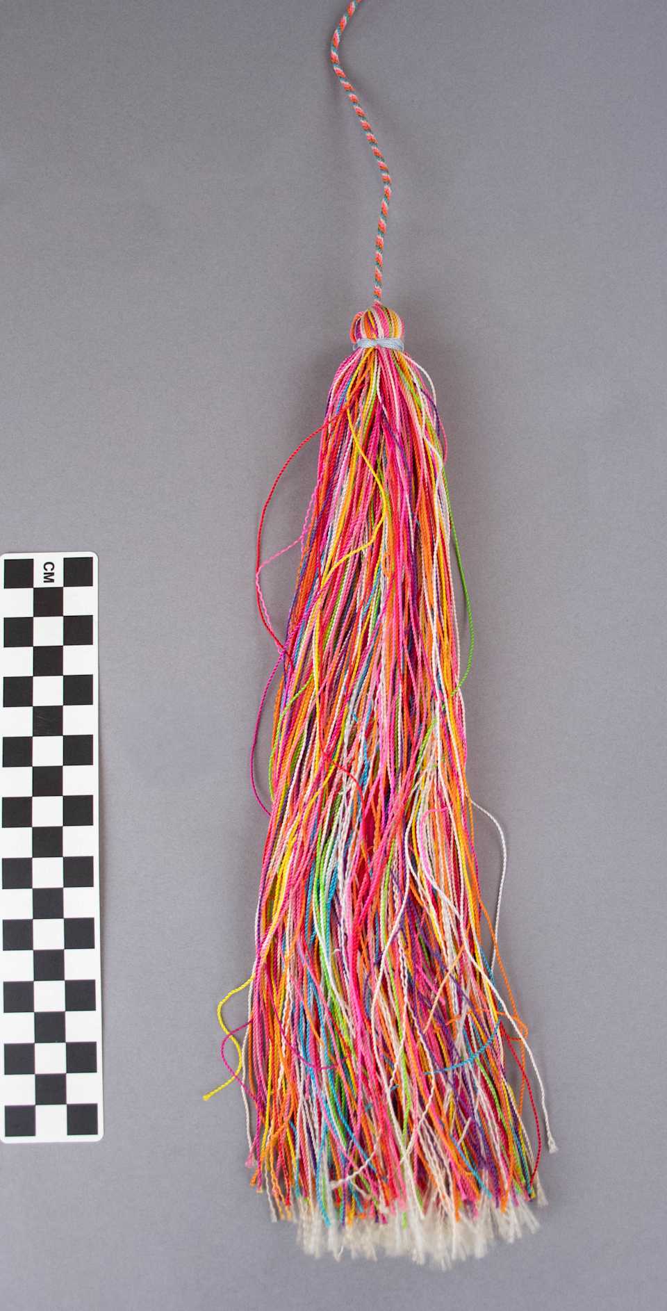 collections/objects/shawl-a97-8-2