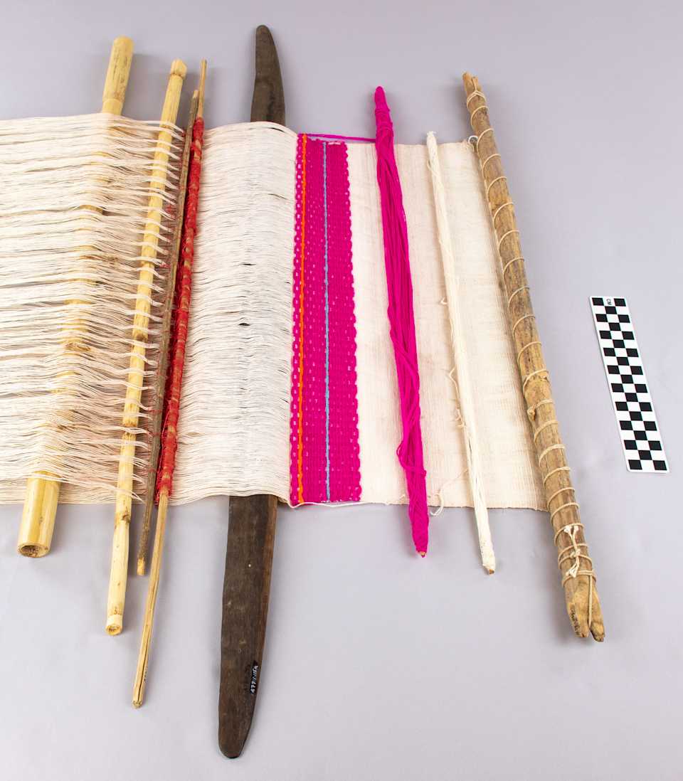 collections/objects/loom-a77-1-115c