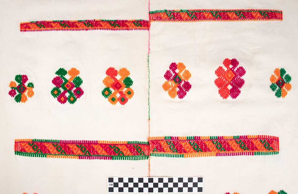 collections/objects/shirt-a77-1-145