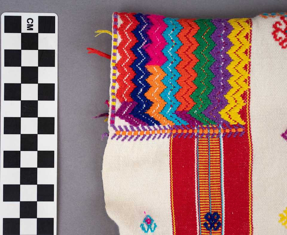 collections/objects/shirt-a77-1-9