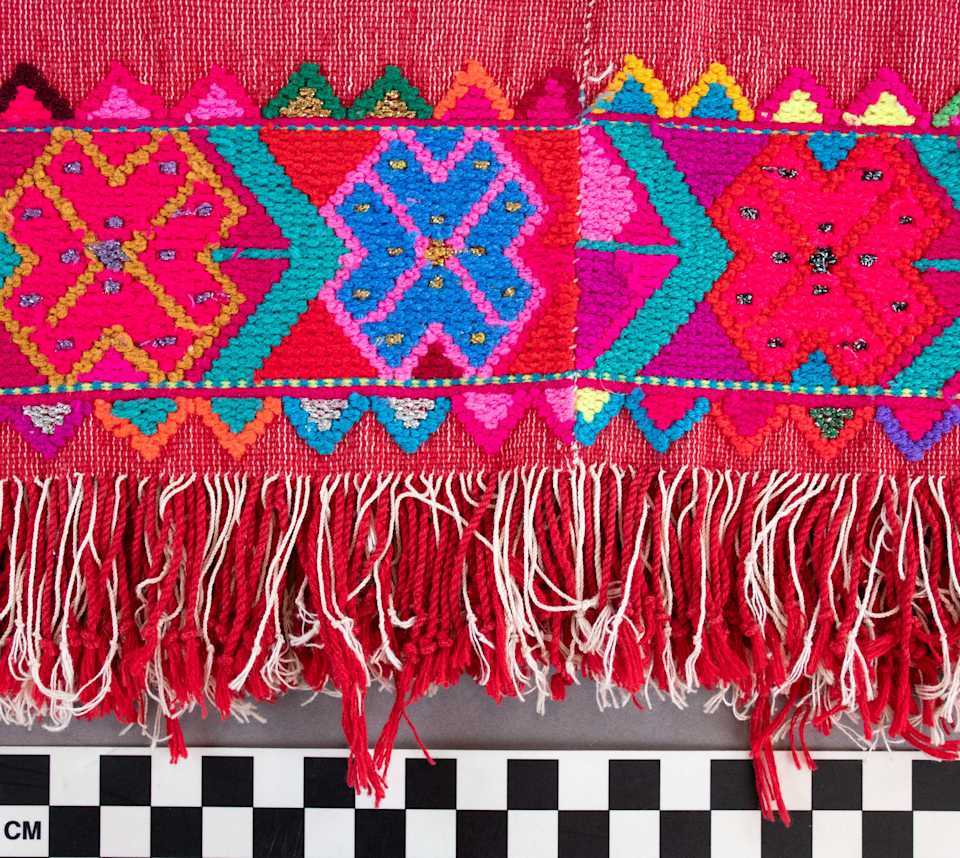 collections/objects/tunic-a89-1-16