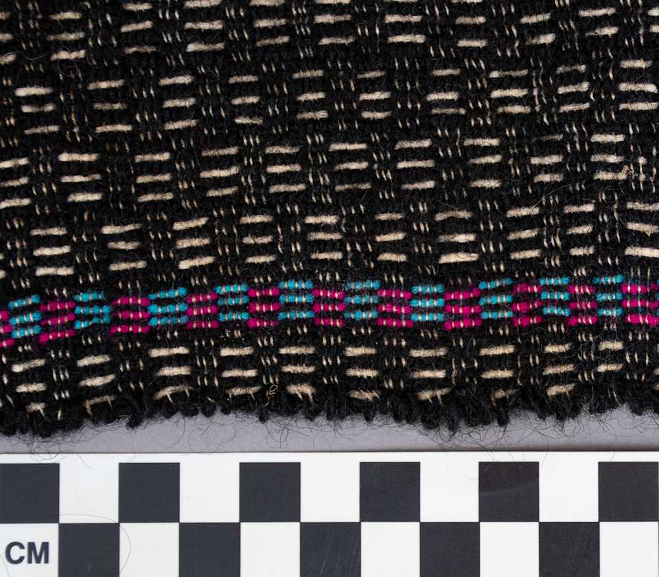 collections/objects/shawl-a77-1-295