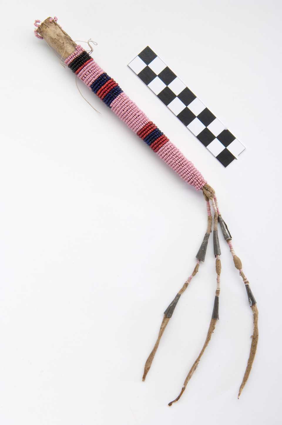 collections/objects/case-awl-a79-4-83