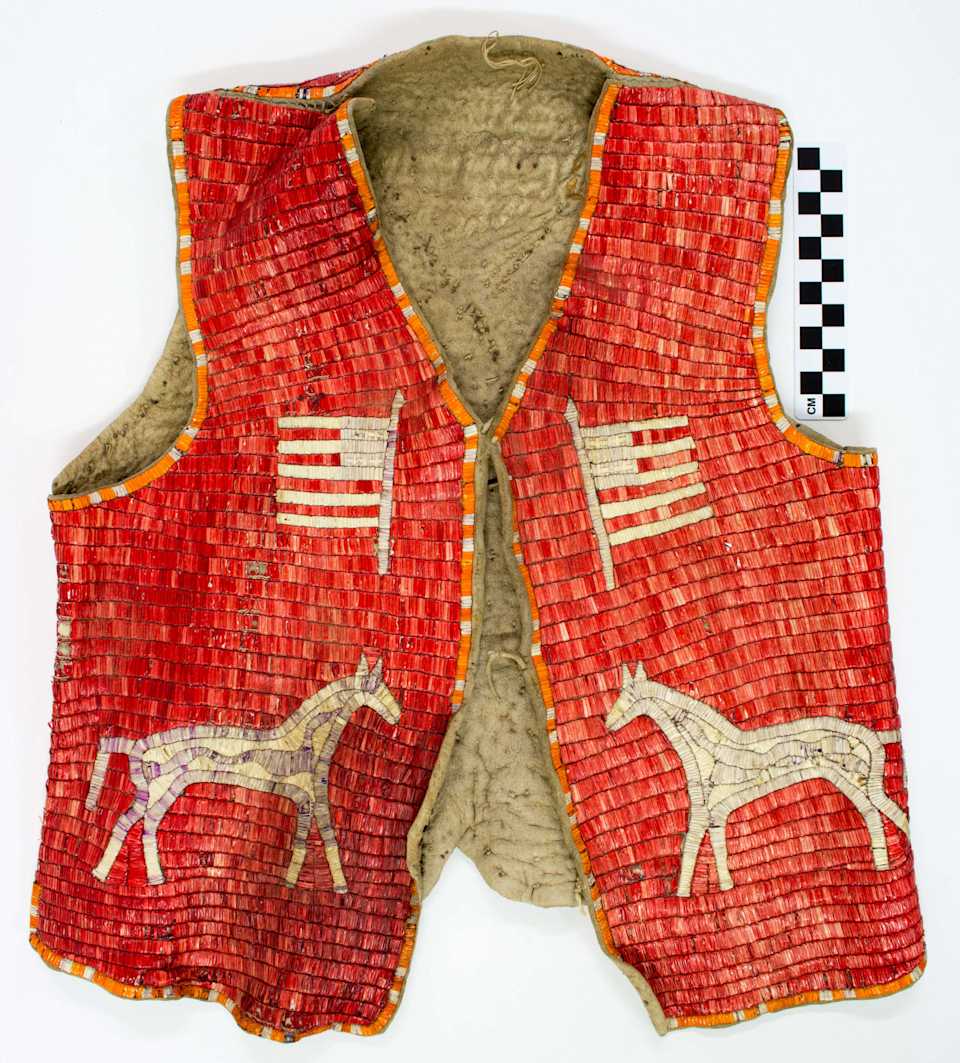 collections/objects/vest-61-345