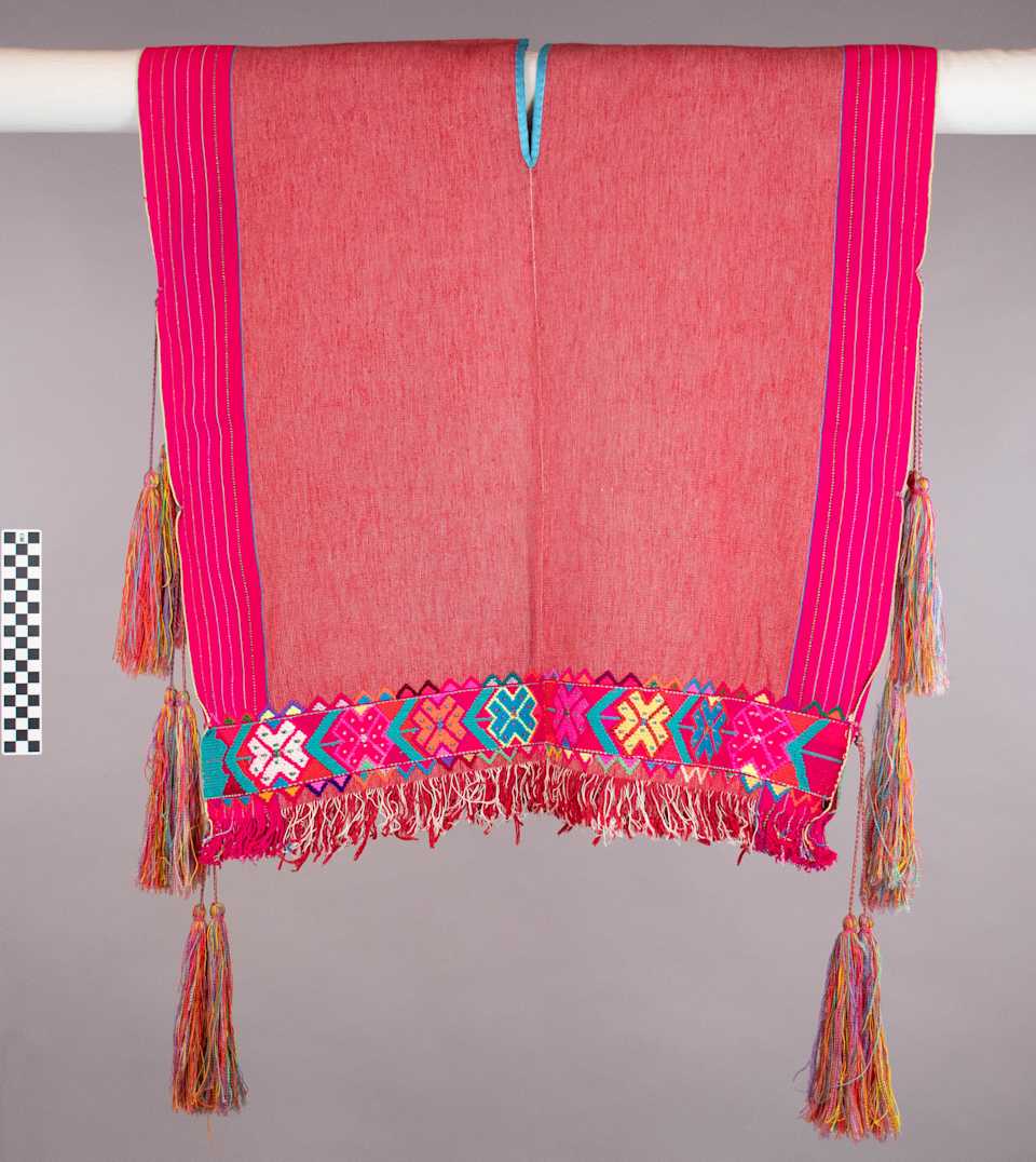 collections/objects/tunic-a89-1-16