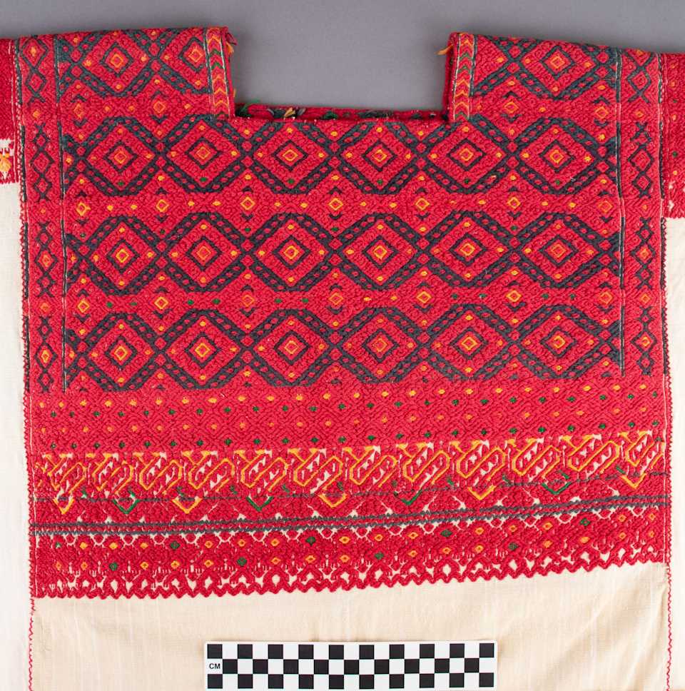 collections/objects/shirt-a77-1-5