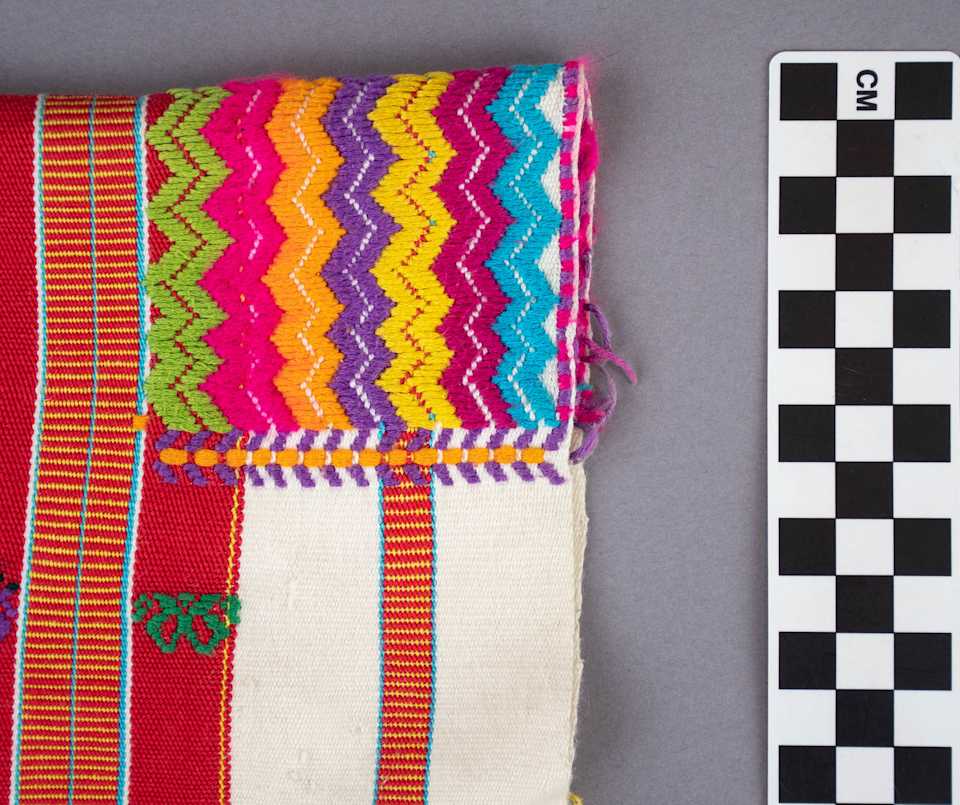 collections/objects/shirt-a77-1-9