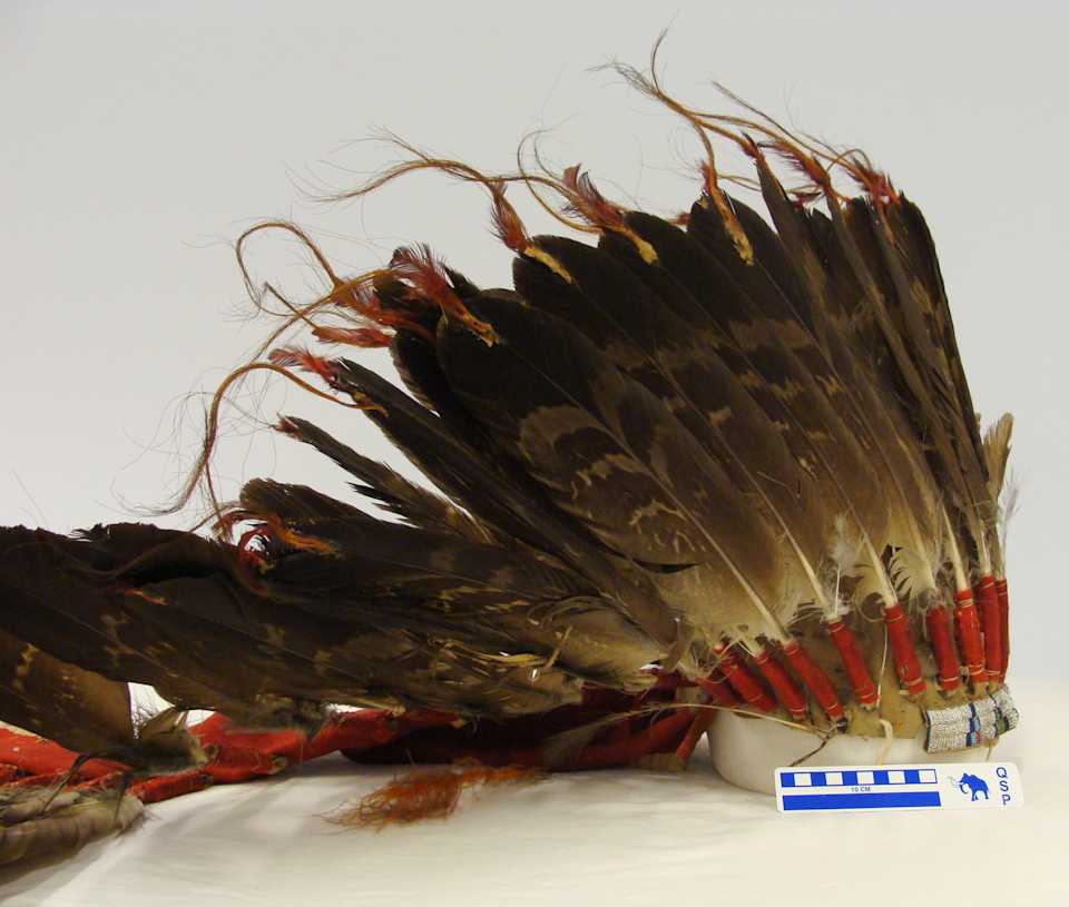 collections/objects/headdress-a80-19-2