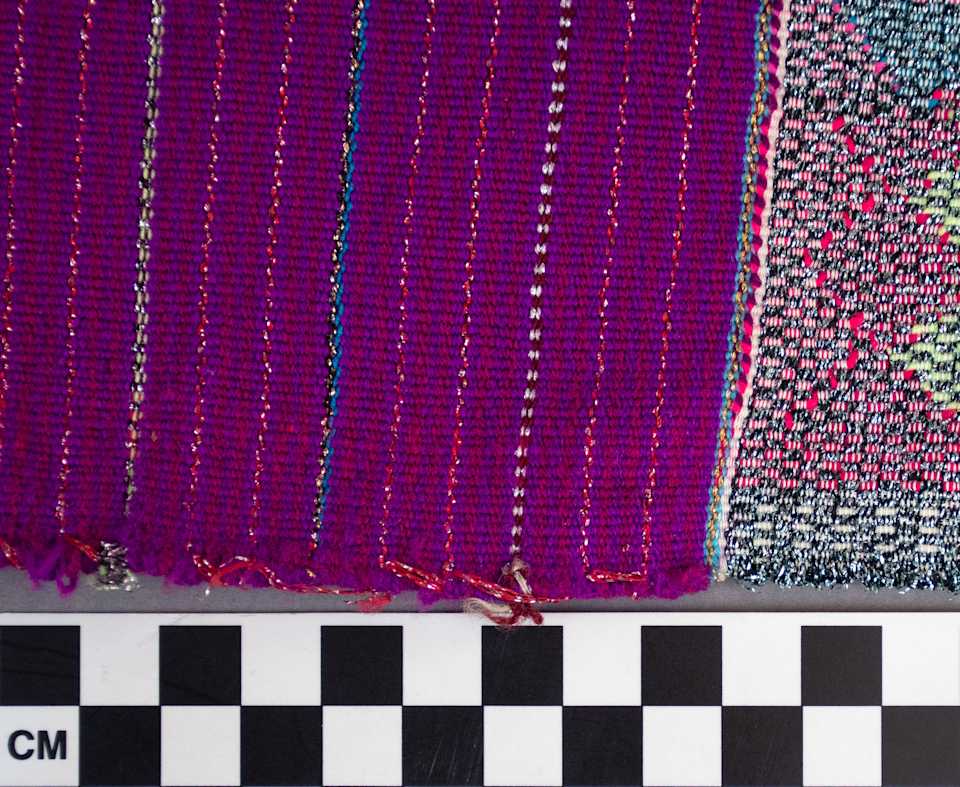 collections/objects/shawl-a97-8-2