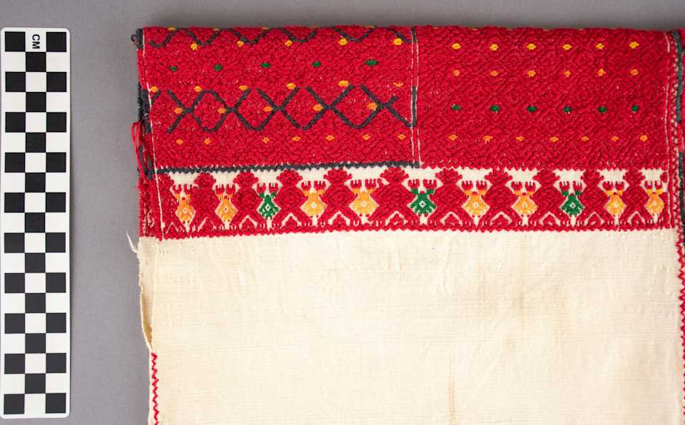 collections/objects/shirt-a77-1-5