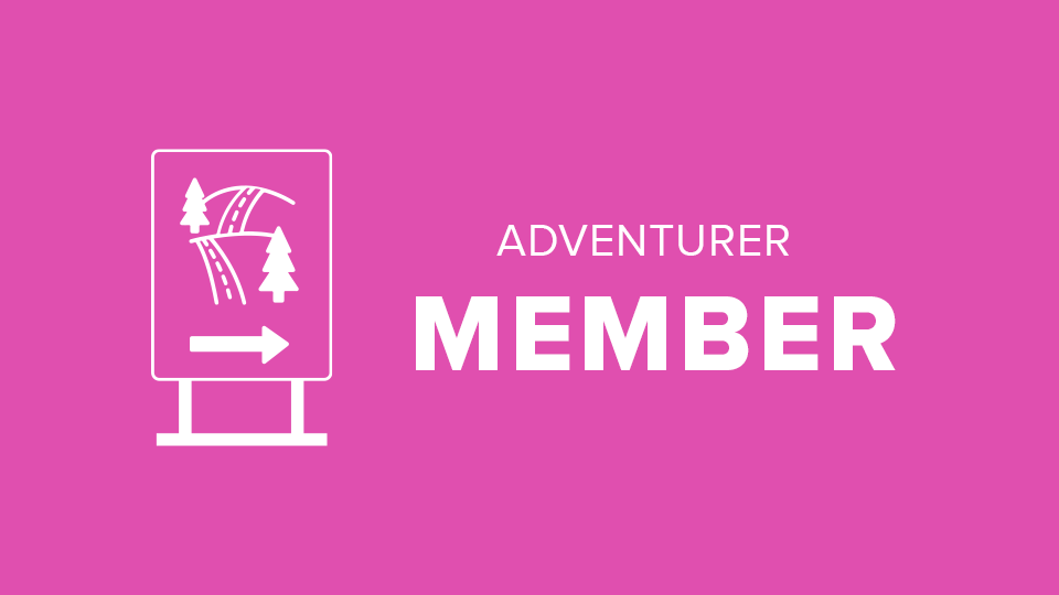 Adventurer Membership level icon of a road sign.