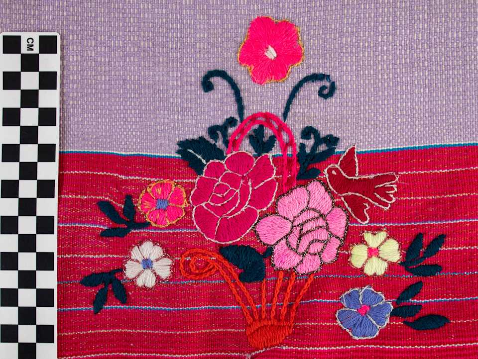 collections/objects/shawl-a94-3-3