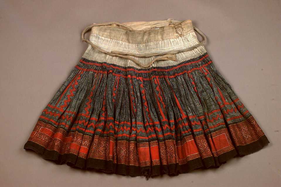 collections/objects/skirt-a90-1-4