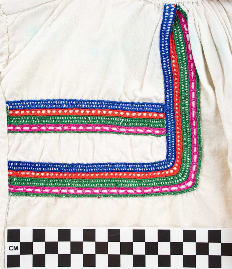 collections/objects/shirt-a79-1-33