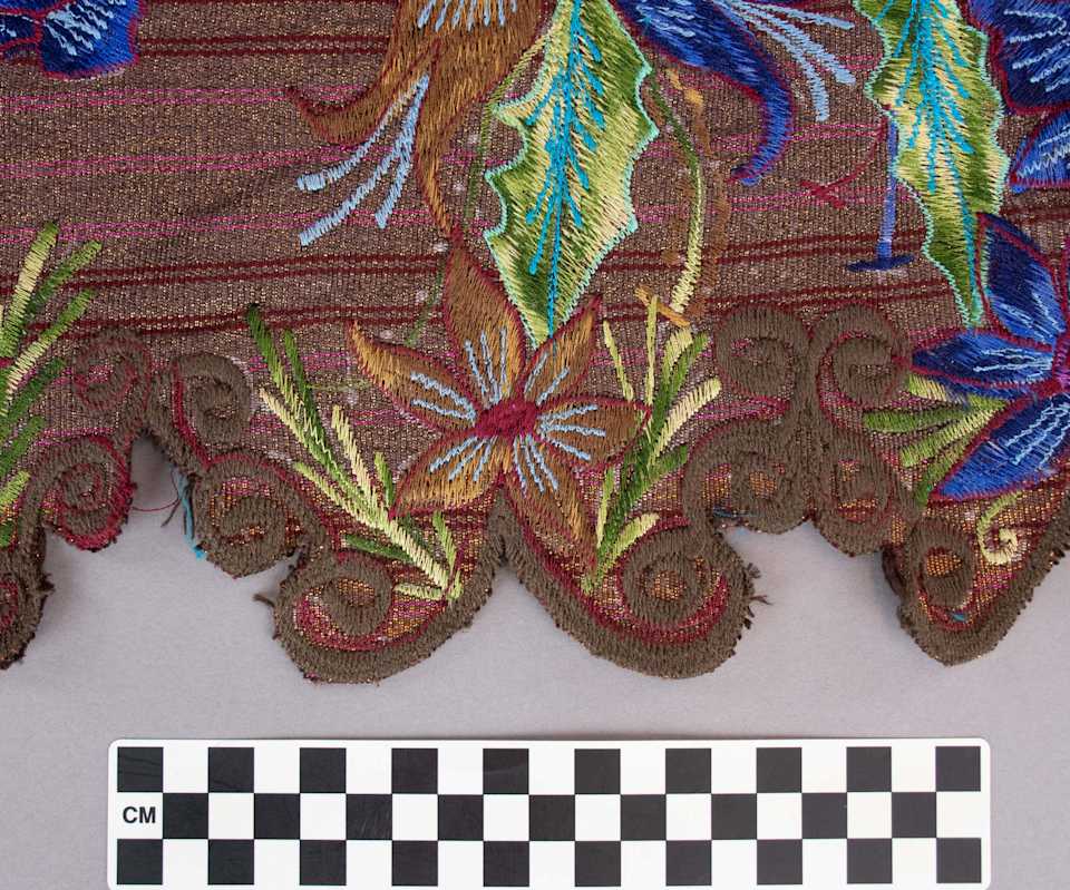 collections/objects/shawl-a2013-1-5